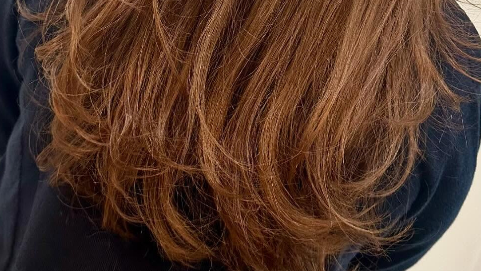 The Essential Guide to Choosing the Right Hair Color Specialist for Your Unique Style