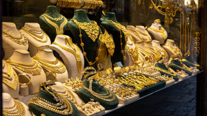 Jewellery Demand Shifts with Changing Consumer Preferences