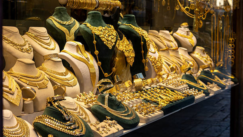 Jewellery Demand Shifts with Changing Consumer Preferences