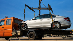 How to Choose the Right Vehicle Removal Service?