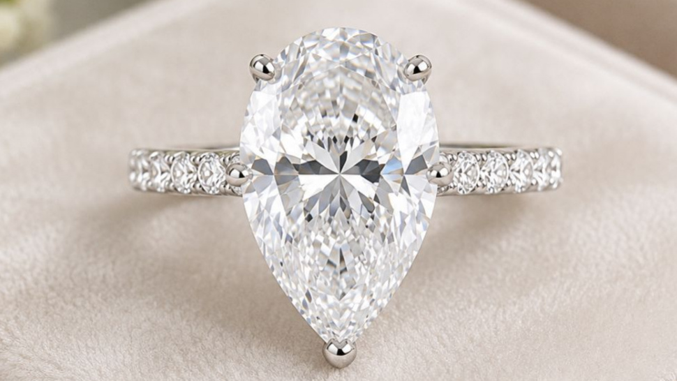 How Lab Grown Pear Shaped Diamond Rings Redefine Modern Luxury
