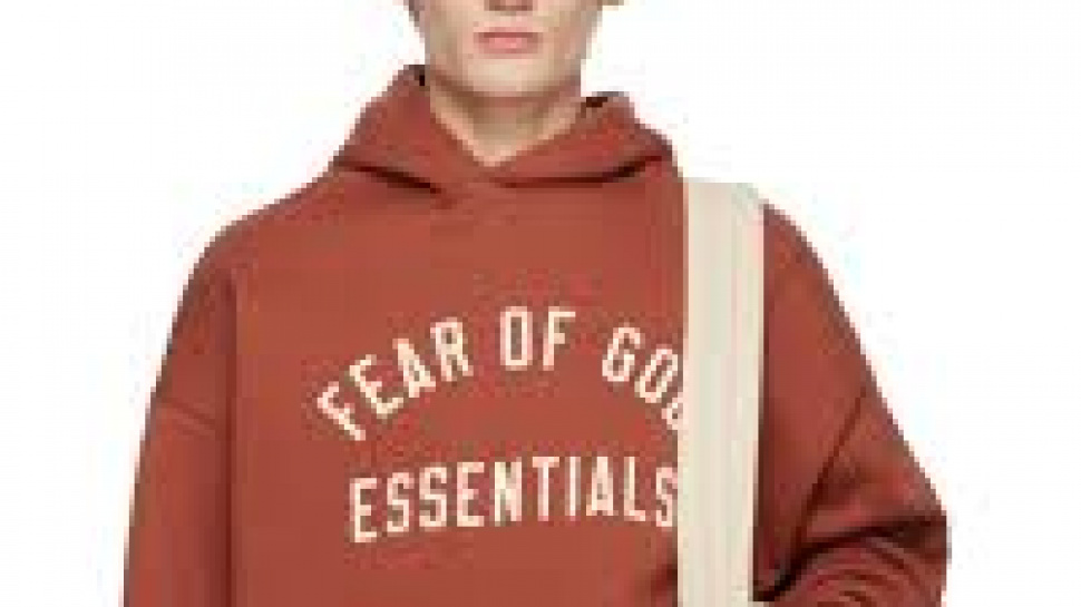 How Does the Essentials Hoodie and Tracksuit Fit Compared to Other Brands?