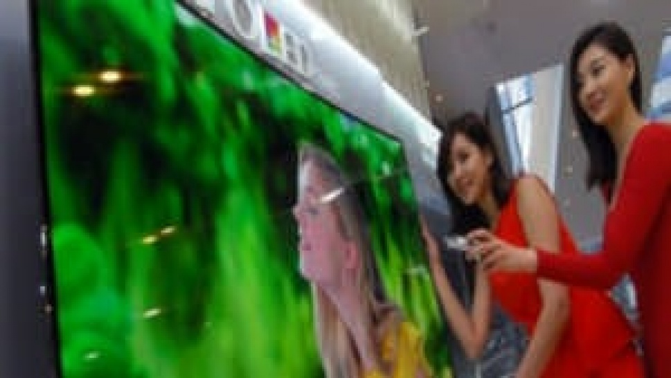 LG launches curved screen OLED TV to the European market