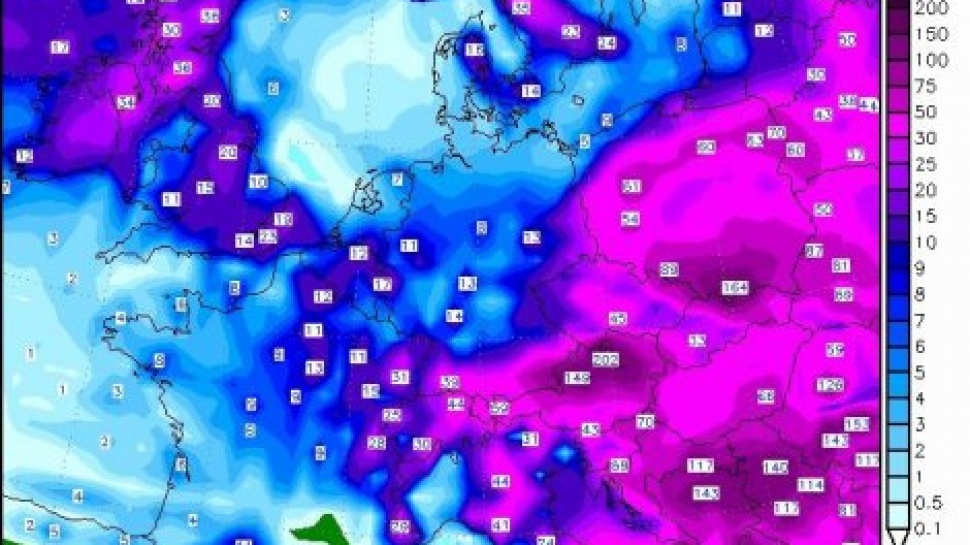 Huge cyclone over Europe.Is this beggining of end of World?