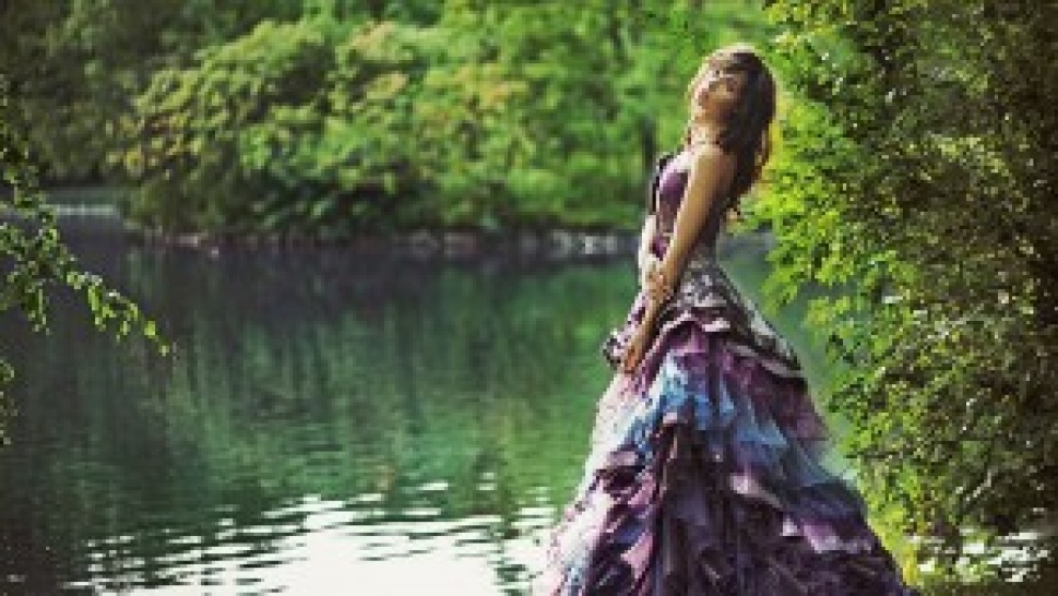 How To Be More Feminine: Physically